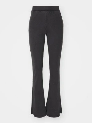 Spodnie treningowe Noisy May