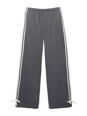 Spodnie treningowe PULL&BEAR