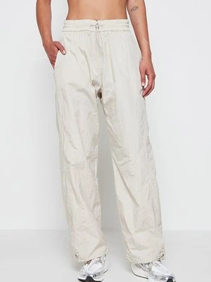 Spodnie treningowe Sweaty Betty mleczny