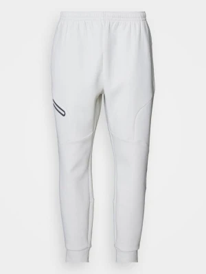 Spodnie treningowe Under Armour biały