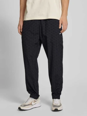Spodnie typu track pants o kroju relaxed fit z wyhaftowanym logo BLKVIS