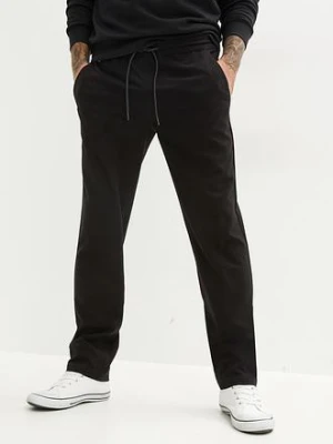Spodnie z gumką w talii, ze stretchem, krój relaxed fit, straight bonprix