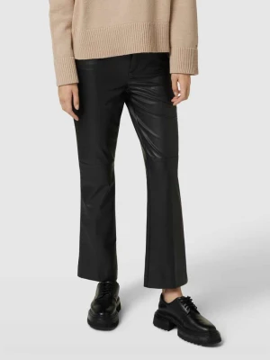 Spodnie z imitacji skóry model ‘AIDA KICK’ MAC
