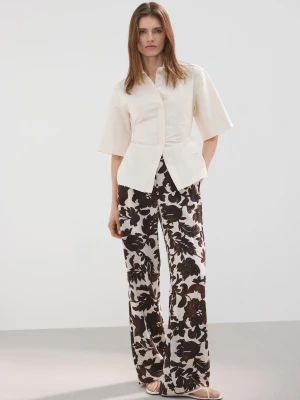 Spodnie z kwiatowym wzorem brązowy - Kobieta - - MANGO