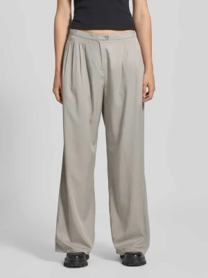 Spodnie z mieszanki wiskozy i lyocellu z szeroką nogawką REVIEW