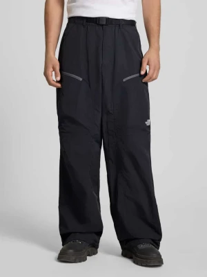 Spodnie z paskiem i kieszeniami zapinanymi na zamek błyskawiczny The North Face