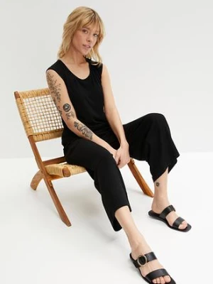 Spodnie z prążkowanego dżerseju z elastyczną gumką w talii bonprix