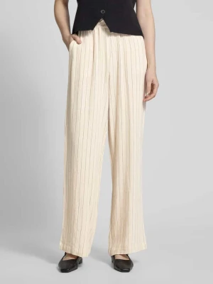 Spodnie z prostą nogawką i wpuszczanymi kieszeniami model ‘POULA’ Soyaconcept