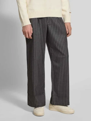 Spodnie z szerokimi nogawkami i kieszeniami z tyłu model ‘Pinstripe’ PROHIBITED