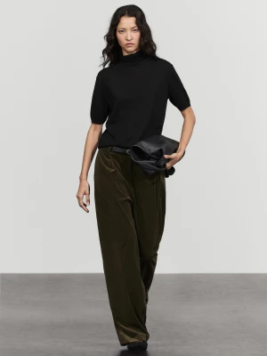 Spodnie Z Szerokimi Nogawkami I Zakładkami Z Tkaniny Sztruksowej - Khaki - Massimo Dutti - Female