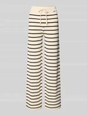 Spodnie z szerokimi nogawkami z mieszanka wiskozy model 'NURIA' VILLA SOPHIE