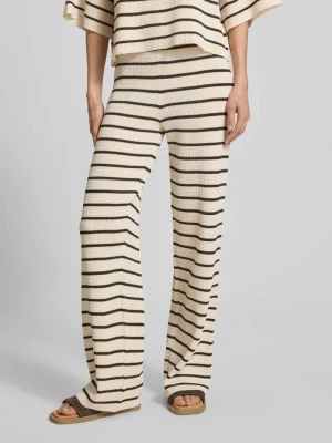 Spodnie z szerokimi nogawkami z mieszanka wiskozy model 'NURIA' VILLA SOPHIE