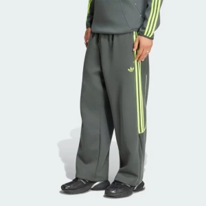 SPODNIE Z TKANINY DYSTANSOWEJ BEZ MANKIETÓW TEAMGEIST 26 Adidas beżowy
