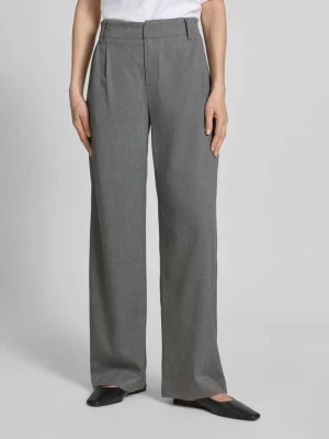 Spodnie z tylnymi kieszeniami model „JEALOUS” drykorn