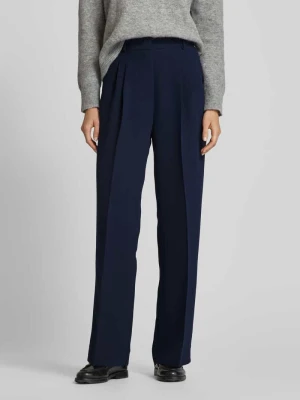 Spodnie z zakładkami w pasie, prostą nogawką i szlufkami na pasek Rich & Royal