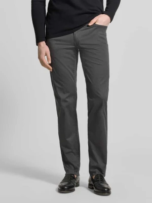 Spodnie o kroju regular fit z fakturowanym wzorem model 'Cadiz' BRAX