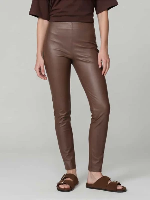 Spodnie ze sztucznej skóry o kroju slim fit z mieszanki wiskozy model 'RESA' RAFFAELLO ROSSI