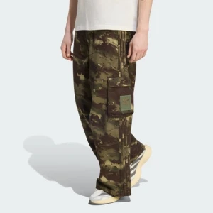 SPODNIE ZE WZOREM KAMUFLAŻOWYM Adidas Olive Strata