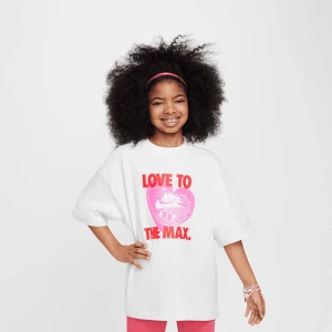 Nike Sportswear Heart T-Shirt uniseks T-Shirts biały rozmiar Odzież