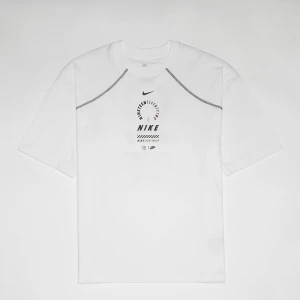 Sportswear Tee Oversized Essential Swoosh, markiNike, T-Shirts, w kolorze biały, rozmiar: