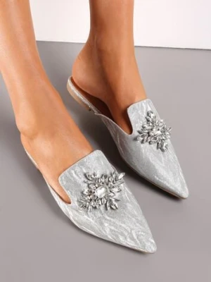 Srebrne Klapki Mule Połyskujące z Aplikacją w Cyrkonie Ailline