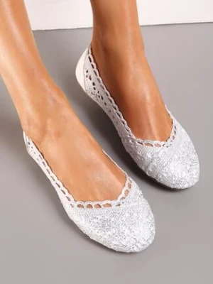 Srebrne Koronkowe Balerinki Wsuwane Treada