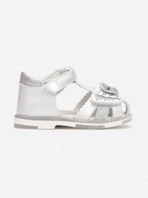 Srebrne Sandały Olesiphe