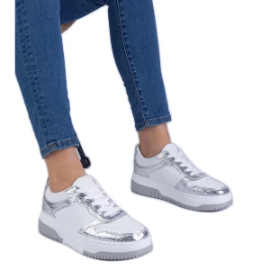 Srebrne sneakersy na grubej podeszwie srebrny Inna marka