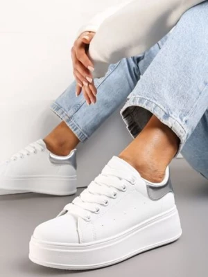Biało-Srebrne Sneakersy na Platformie Ozdobione Kontrastową Wstawką Aviasta