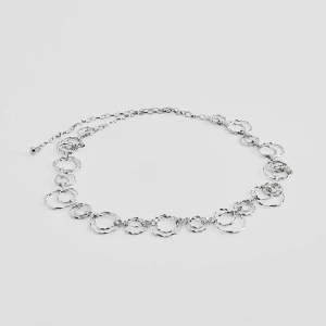 Srebrny pasek z metalowymi podwójnmi oczkami House