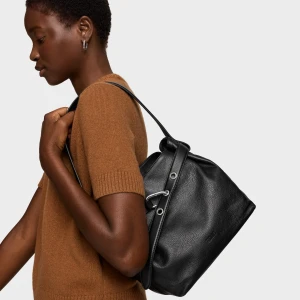 Średnia Czarna Skórzana Torebka Na Ramię Tous Hold - Tous