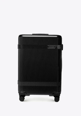 Średnia walizka z polikarbonu o błyszczącym wykończeniu czarna Wittchen