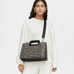 Średniej Wielkości Czarna Torba Na Zakupy Z Kolekcji Kaos Icon Amaya - Tous