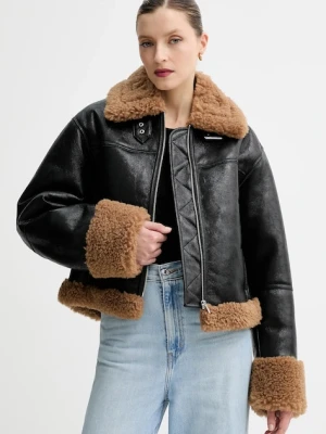 Stand Studio kurtka Kia