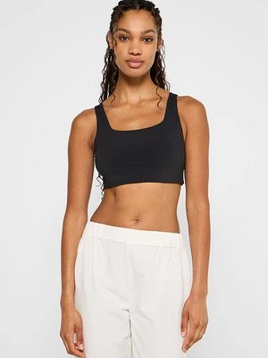 Stanik sportowy z lekkim wsparciem Girlfriend Collective