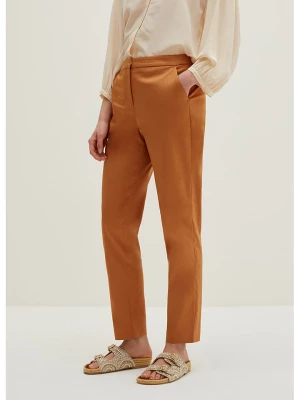 STEFANEL Spodnie chino w kolorze karmelowym rozmiar: 36