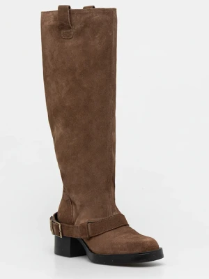 Steve Madden kozaki zamszowe Aletta kolor beżowy na płaskim obcasie 11004755