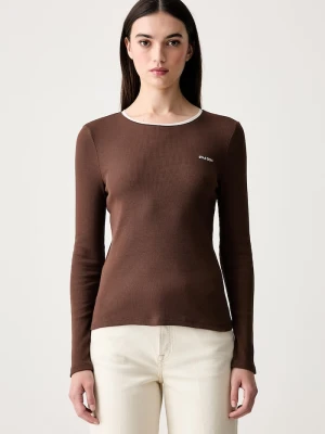 Stine Goya longsleeve damski bawełniany z elastanem brązowy