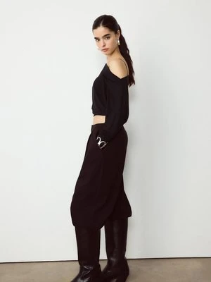 Zdjęcie produktu Stradivarius Asymetryczna koszulka modalowa  Czarny