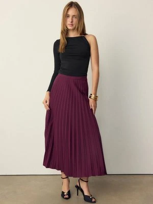 Stradivarius Asymetryczna koszulka z metalową sprzączką  Czarny