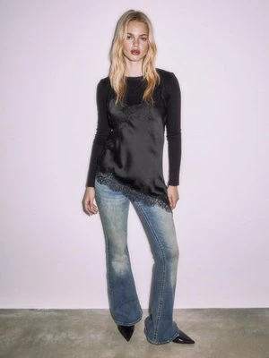 Stradivarius Asymetryczny top bieliźniany z koronką  Czarny