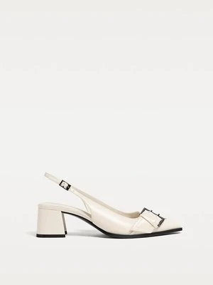 Stradivarius Baleriny na obcasie z klamrą  BIAŁY