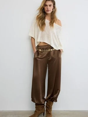 Stradivarius Sweter dzianinowy o kroju peleryny  Waniliowy