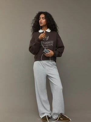 Stradivarius Bluza haftowana z kołnierzykiem polo  Brązowy