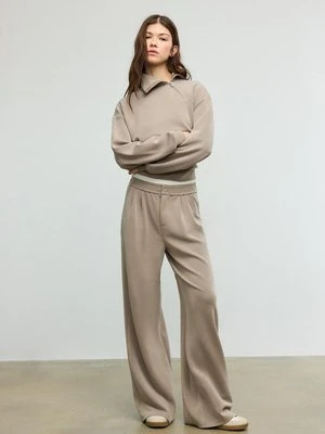 Zdjęcie produktu Stradivarius Bluza z bocznym zamkiem błyskawicznym o miękkim dotyku  Beżowy