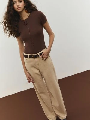 Stradivarius Body basic z okrągłym dekoltem  Brązowy