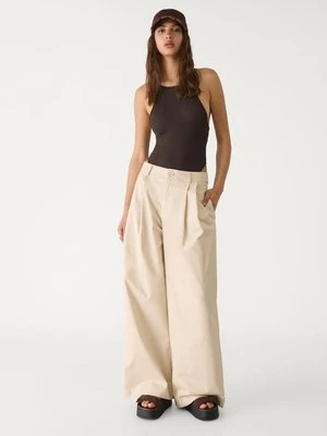 Stradivarius Body z fantazyjnymi plecami  Brązowy