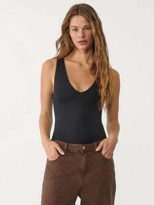 Stradivarius Body z poliamidu z dekoltem w serek  Czarny