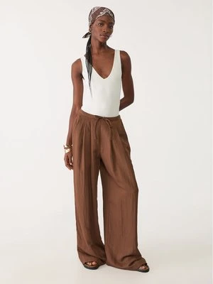 Stradivarius Body z poliamidu z dekoltem w serek  Ecru