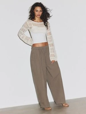 Stradivarius Bolero z dzianiny  Ecru